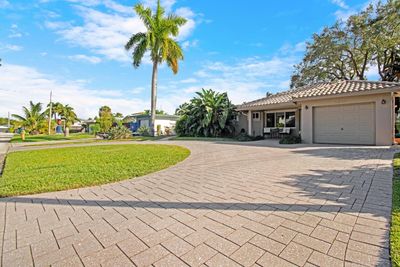 2016 Ne 24th St, House other with 3 bedrooms, 3 bathrooms and null parking in Wilton Manors FL | Image 3