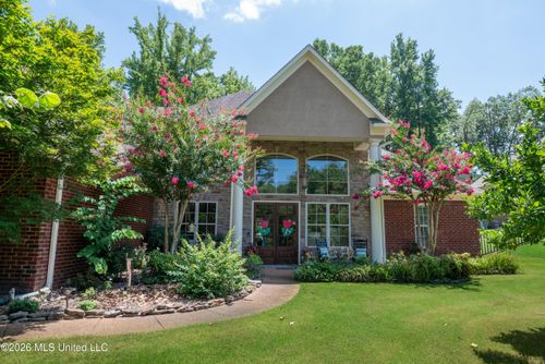 2635 College Rd, Southaven, MS, 38672-8185 | Card Image