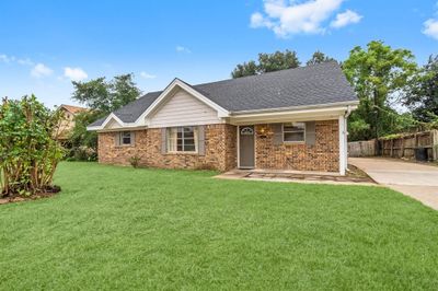 1407 Banbury Circle, House other with 3 bedrooms, 3 bathrooms and null parking in Livingston TX | Image 1