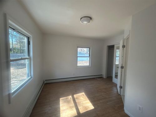 3 Seward Ct, Stony Brook, NY, 11790-3107 | Card Image