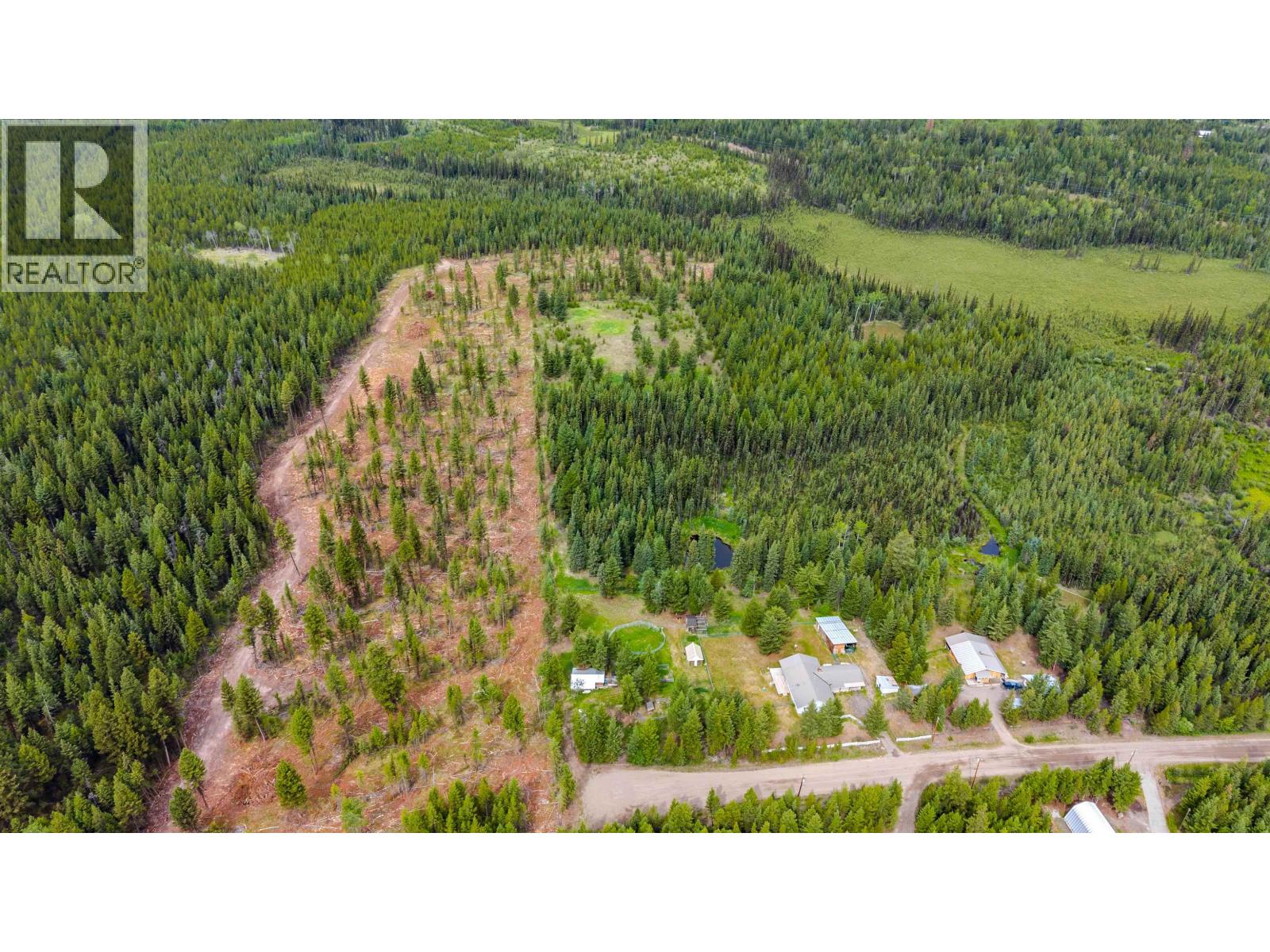 Residential in 100 Mile House 4