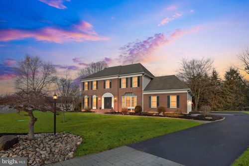 9 Heatherstone Way, THORNTON, PA, 19373-1135 | Card Image