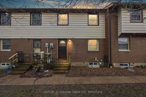 5-136 Notch Hill Rd, Kingston, ON, K7M2X1 | Card Image