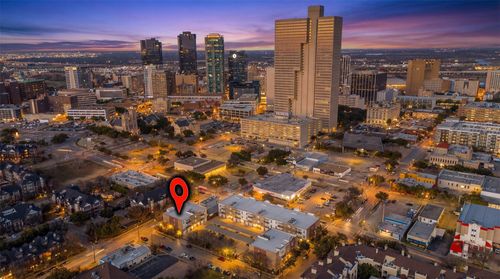 apt-2105-1025 W 10th St, Fort Worth, TX, 76102-3589 | Card Image