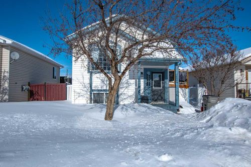 9644 126 Ave, Grande Prairie, AB, T8V5Z1 | Card Image