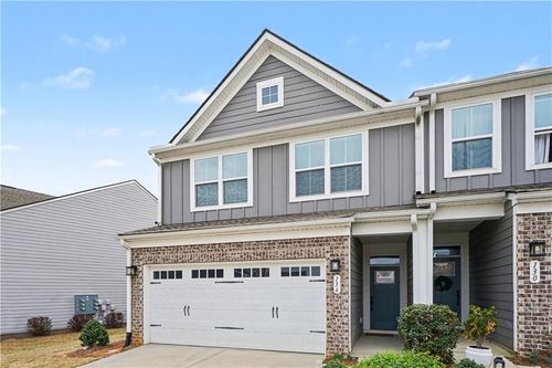 136 Salt Lake Ln, Hoschton, GA, 30548-2815 | Card Image