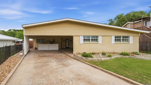 156 Trelawney St, Mcqueeney, TX, 78123-3423 | Card Image