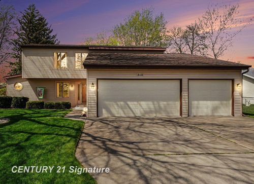 563 Puritan Drive, Saginaw Charter Township, MI, 48638 | Card Image