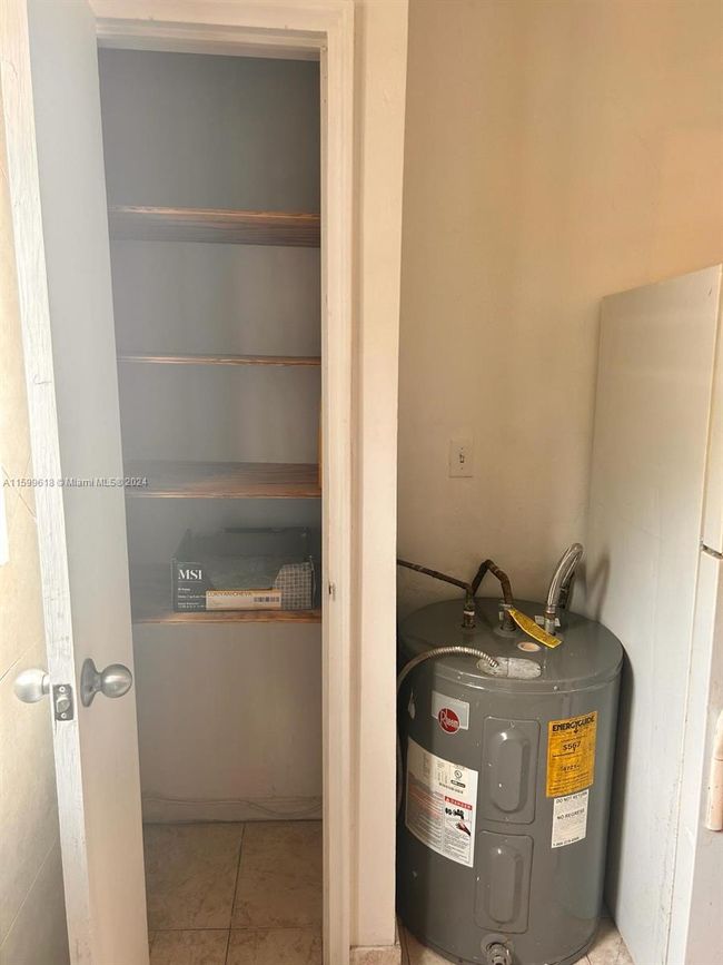 APT-4 - 7945 Carlyle Ave, Condo with 0 bedrooms, 1 bathrooms and null parking in Miami Beach FL | Image 6