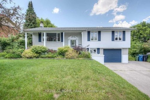 92 Western Ave, Guelph, ON, N1H6A8 | Card Image