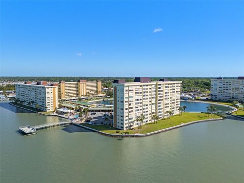 103-4775 Cove Cir, St Petersburg, FL, 33708-2859 | Card Image