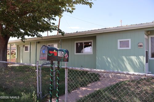 104 La Jolla St, Holbrook, AZ, 86025-2442 | Card Image