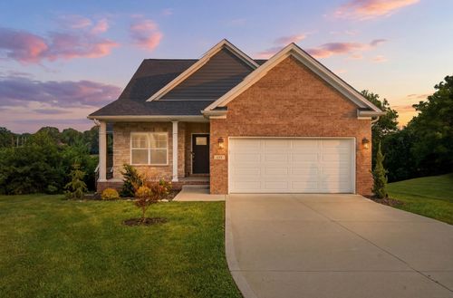 124 White Pine Ct, Frankfort, KY, 40601-7048 | Card Image