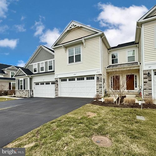 48 Hunters Ln, Glen Mills, PA, 19342-1648 | Card Image