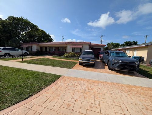 33-29-33 Se 4th St, Dania Beach, FL, 33004-4131 | Card Image