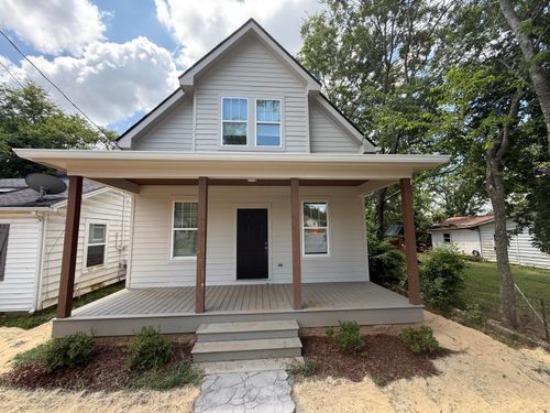 210 Burdock St, Lebanon, TN, 37087-2303 | Card Image