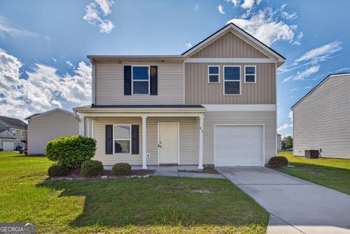 215 Barbour Ln, Hinesville, GA, 31313-9500 | Card Image