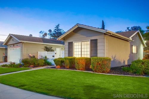 5640 Campanile Way, San Diego, CA, 92115-3709 | Card Image