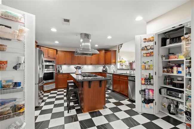 3330 Overland Dr, Condo with 2 bedrooms, 3 bathrooms and 2 parking in Roswell GA | Image 26