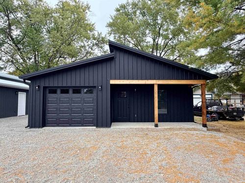 559 3rd St Nw, Linton, IN, 47441-1317 | Card Image