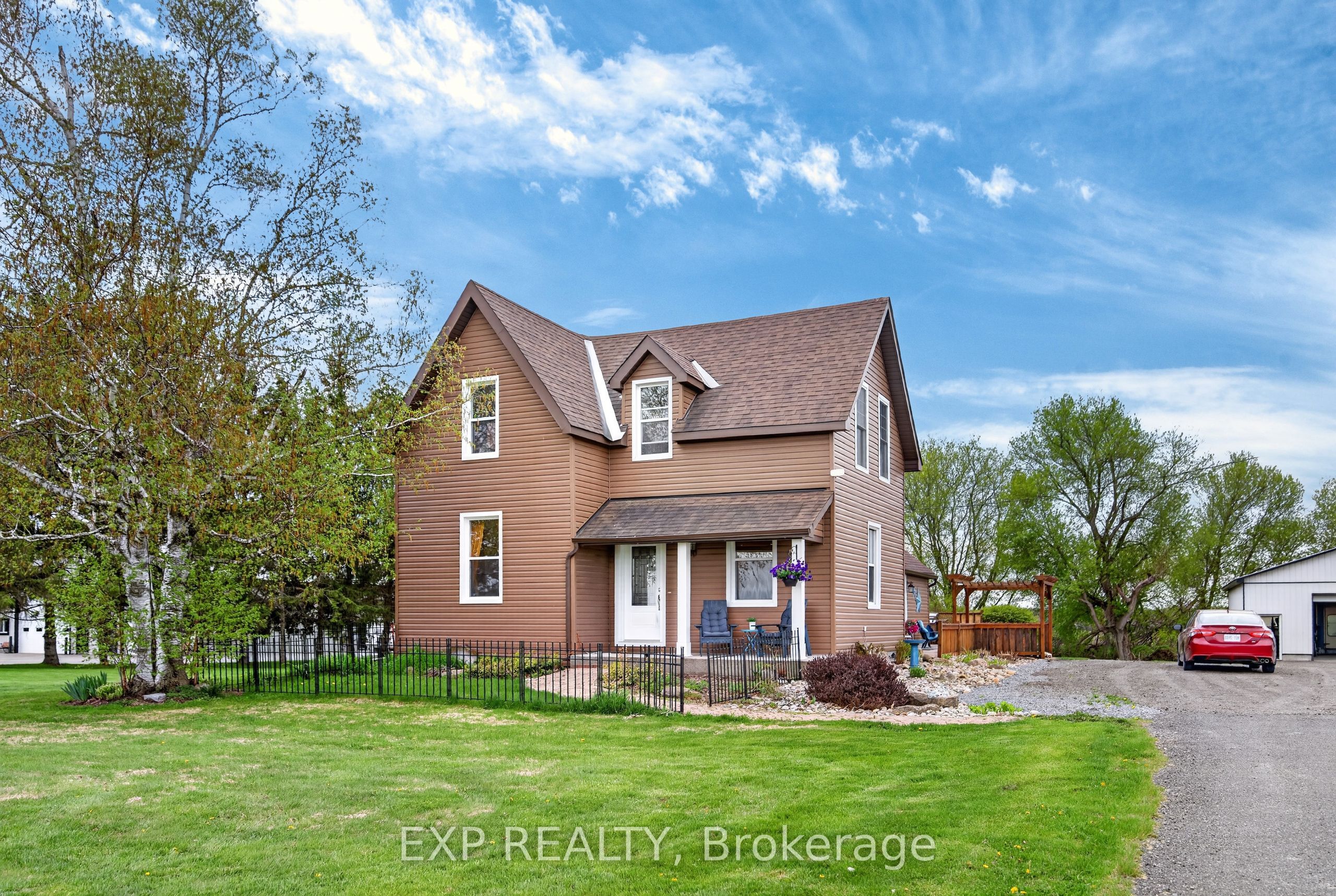 Residential in Stittsville - Munster - Richmond