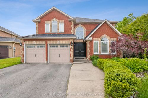 69 Cityview Cir, Barrie, ON, L4N7V1 | Card Image
