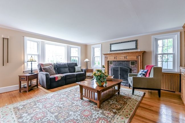 318 Fisher St, House other with 4 bedrooms, 4 bathrooms and 6 parking in Walpole MA | Image 13