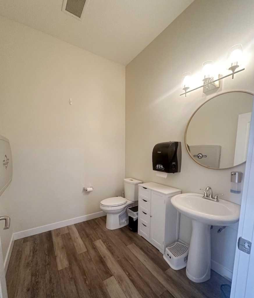 Commercial Sale in Sylvan Lake 5