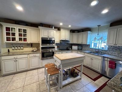 1040 Knollwood Circle, House other with 3 bedrooms, 2 bathrooms and null parking in Wauchula FL | Image 2