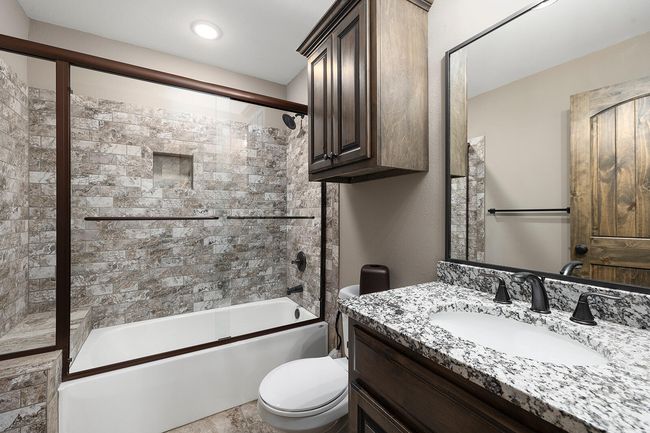 Guest Bathroom | Image 25