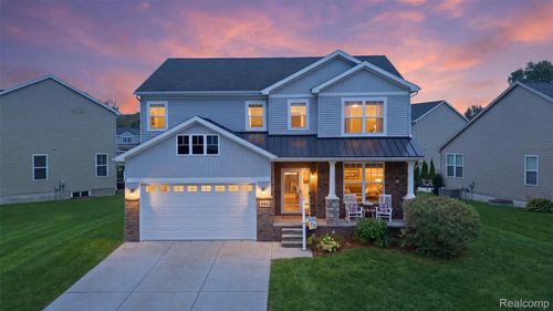 235 Crystal Wood Cir, Howell, MI, 48843-6174 | Card Image