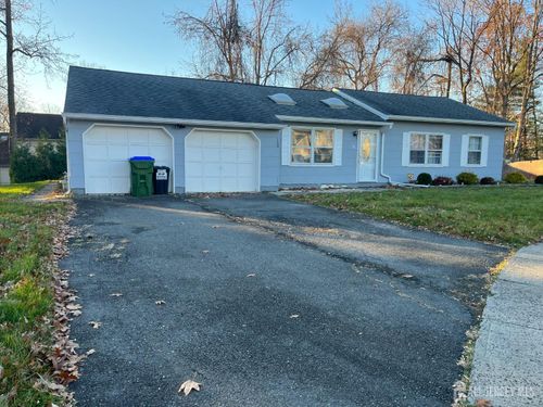 66 Netherwood Cir, Edison, NJ, 08820-1659 | Card Image
