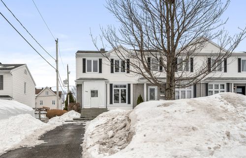 1325 Rue Courteline, Québec, QC, G3K2K7 | Card Image