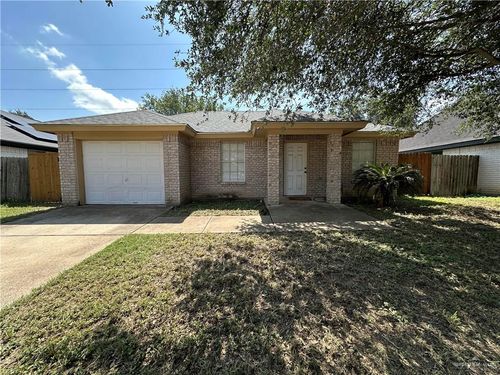 8802 N 29th Ln, McAllen, TX, 78504-9620 | Card Image