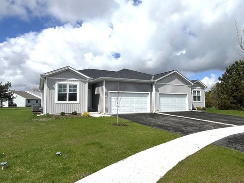512 Cobblestone Circle, Harvard, IL, 60033 | Card Image