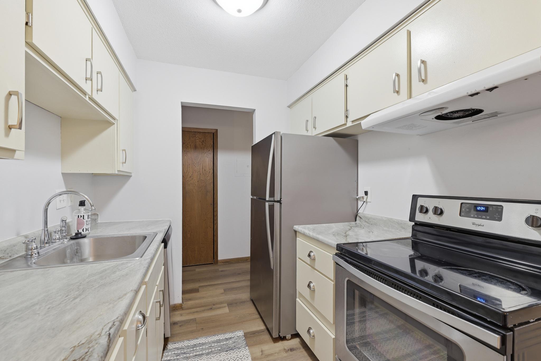 Residential Lease in Hopkins 5