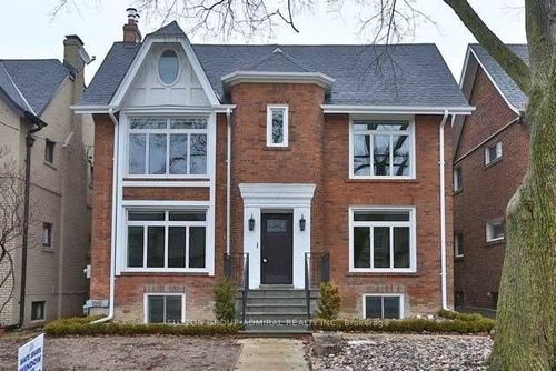 15 Highbourne Rd, Toronto, ON, M5P2J1 | Card Image