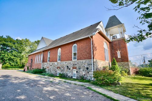 7190 N Genesee Rd, Genesee, MI, 48437-7714 | Card Image