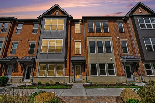 1215 Gateway Ct, Northbrook, IL, 60062-4828 | Card Image
