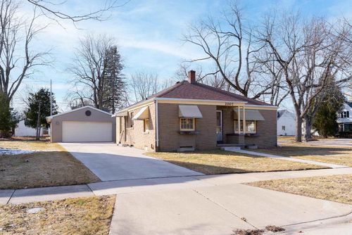 2007 N Division Street, APPLETON, WI, 54911 | Card Image