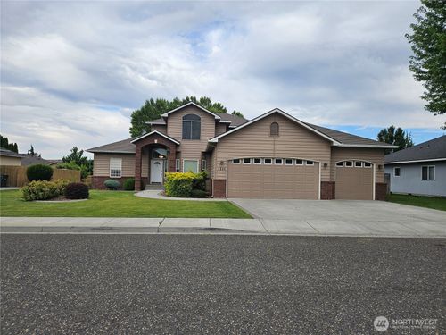 1240 Vintage Ave, Richland, WA, 99352-7755 | Card Image
