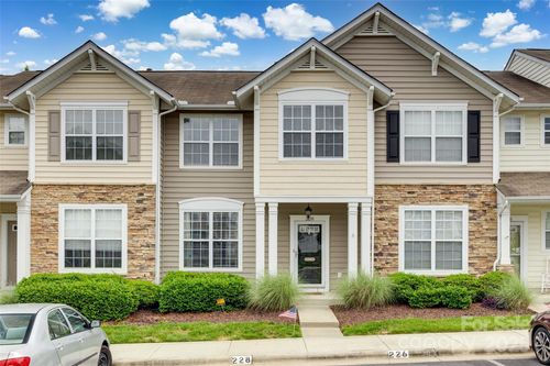 228 Dawn Mist Ln, Fort Mill, SC, 29708-6985 | Card Image