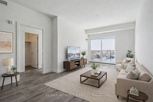 422-430 Essa Rd, Barrie, ON, L9J0M1 | Card Image