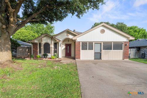 307 Wagontrain Cir, Copperas Cove, TX, 76522-9760 | Card Image