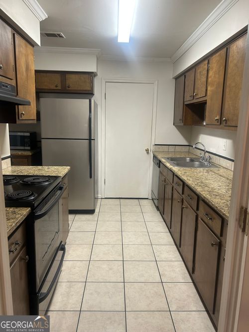 2716 Farmstead Rd Se, Smyrna, GA, 30080-2620 | Card Image