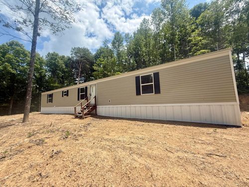 100 Mason Ln, East Bernstadt, KY, 40729-8322 | Card Image