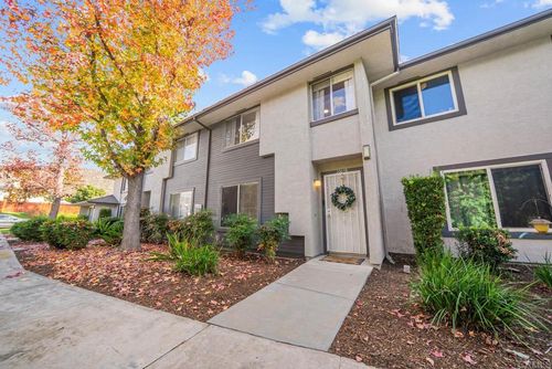 10658 King Phillip Ct, Santee, CA, 92071-1219 | Card Image