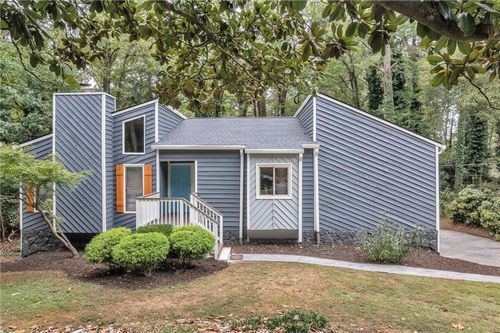 766 Lost Creek Cir, Stone Mountain, GA, 30088-2105 | Card Image