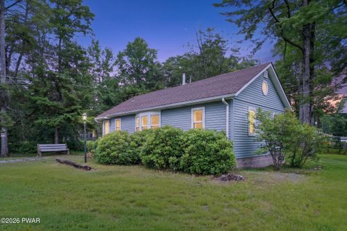 102 Flos Mar Dr, Greentown, PA, 18426 | Card Image