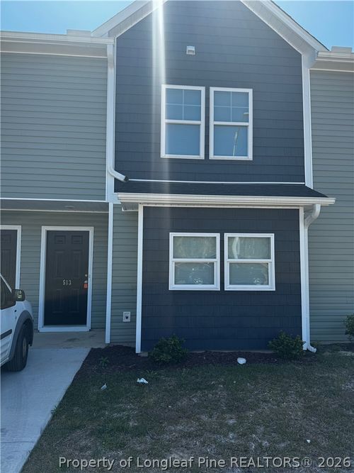 513 Directive Dr, Hope Mills, NC, 28348-1390 | Card Image